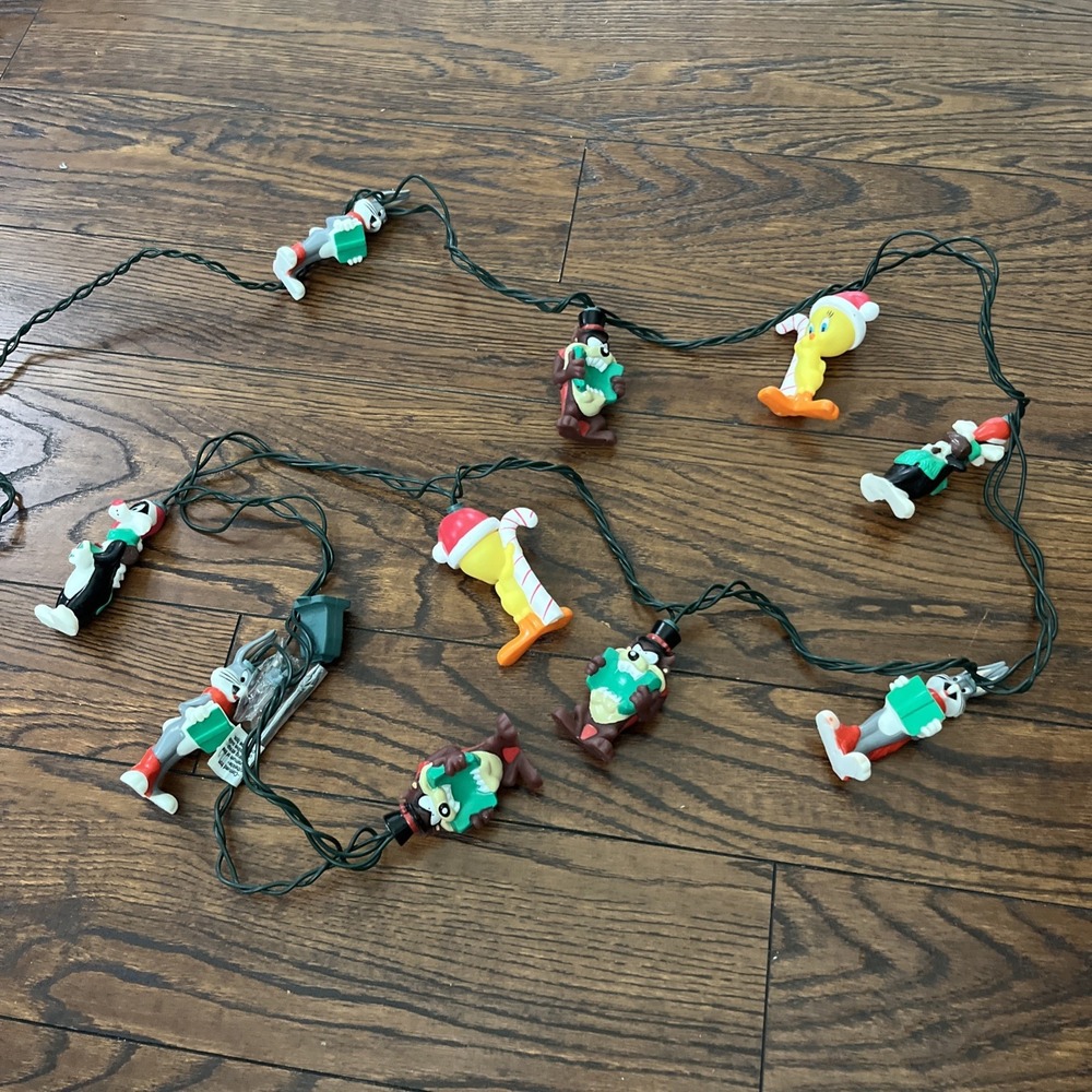 Vtg 90's Looney Tunes Plastic Christmas Lights Bugs Bunny Taz Tweety Sylvester